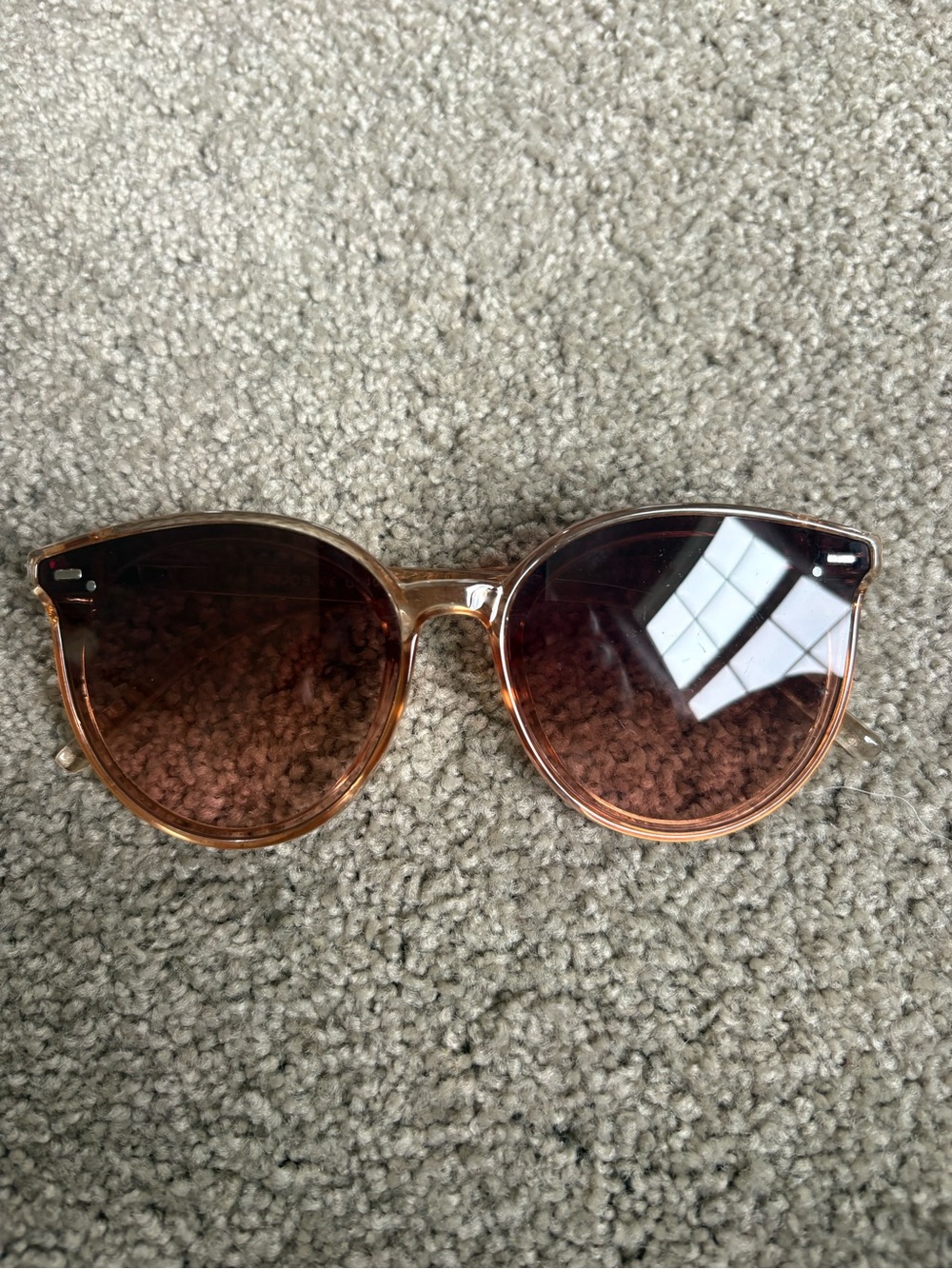 Stylish Round Cat-Eye Sunglasses in Amber Brown - Women Accessories